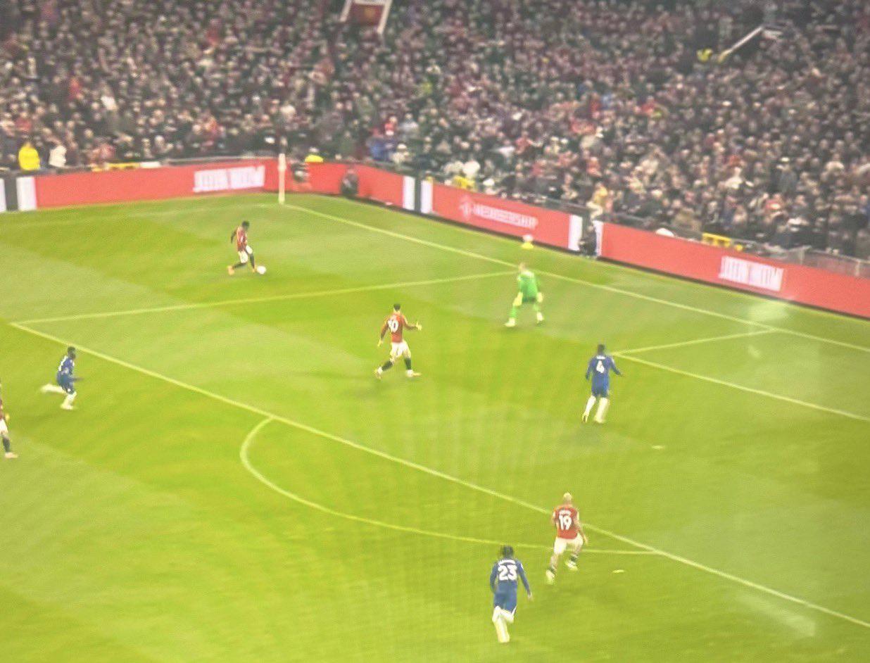 衣的举动, 他失去了第 衣的举动, 他失去了第