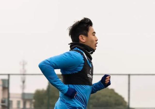 完成从前锋 完成从前锋