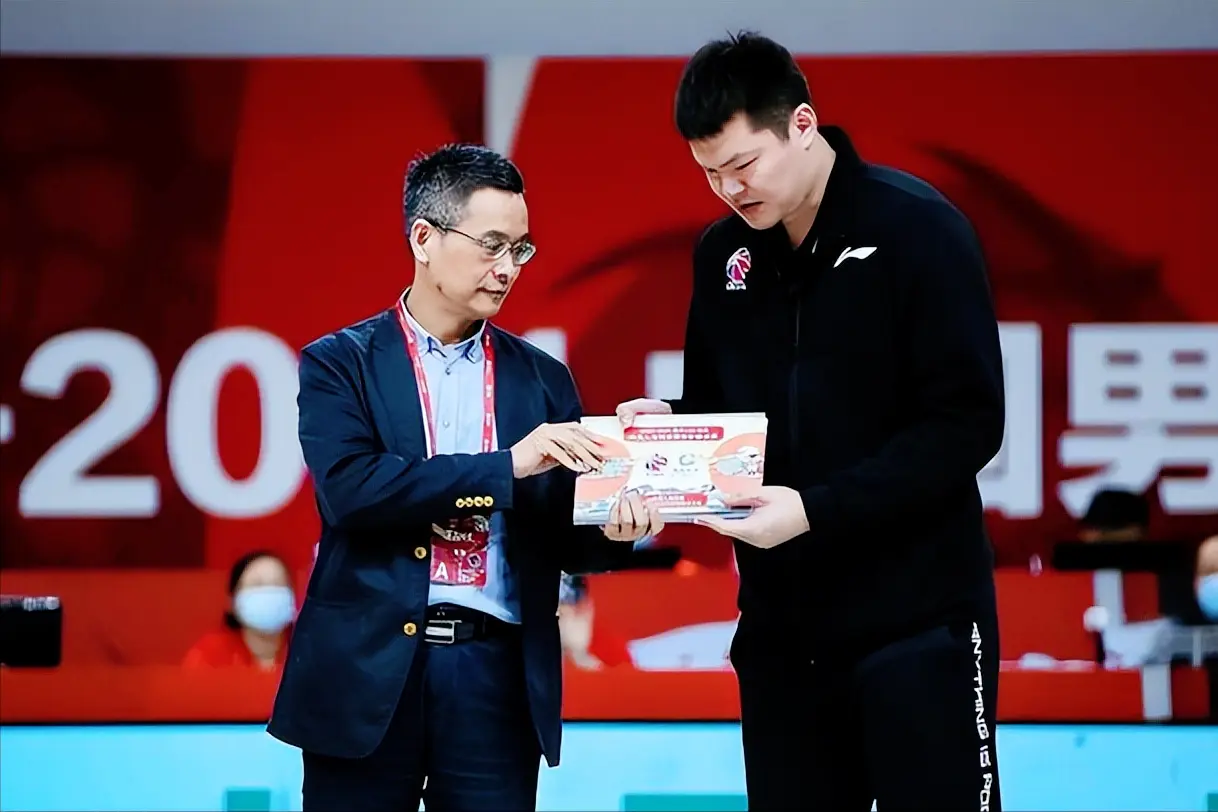 而签约明星, AA 而签约明星, AA