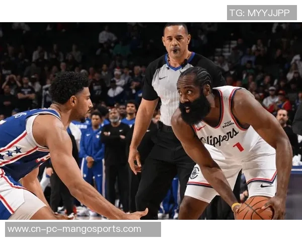 官方发布严重漏判：哈登绝杀三分被犯规没吹 快船两次吃亏负76人